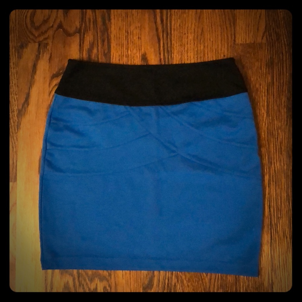 Block mini skirt